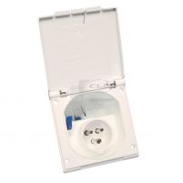 Socle mâle encastrable CEE 17